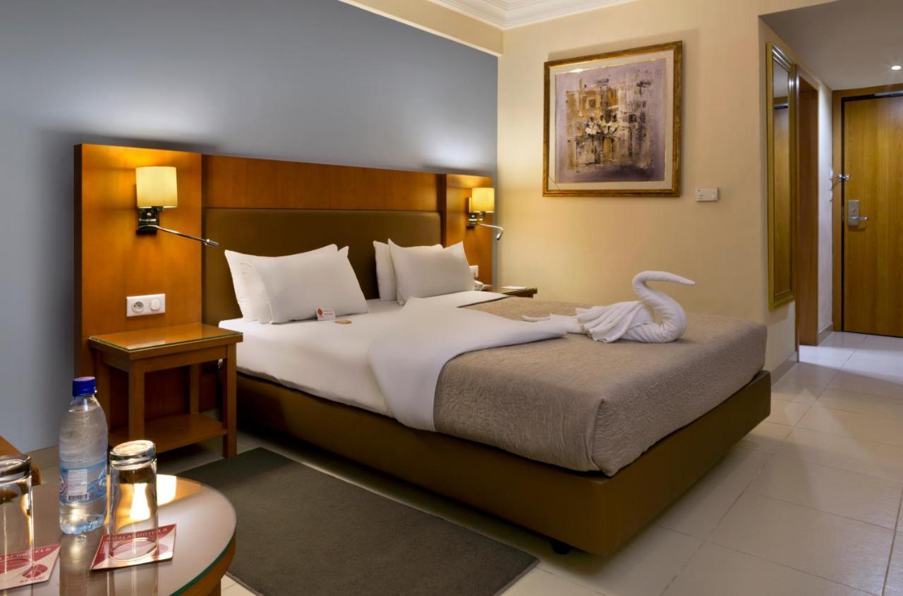 Azalai Hotel Cotonou Exterior photo